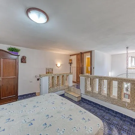 Vakantiehuis Casale Lucia Torre Pali